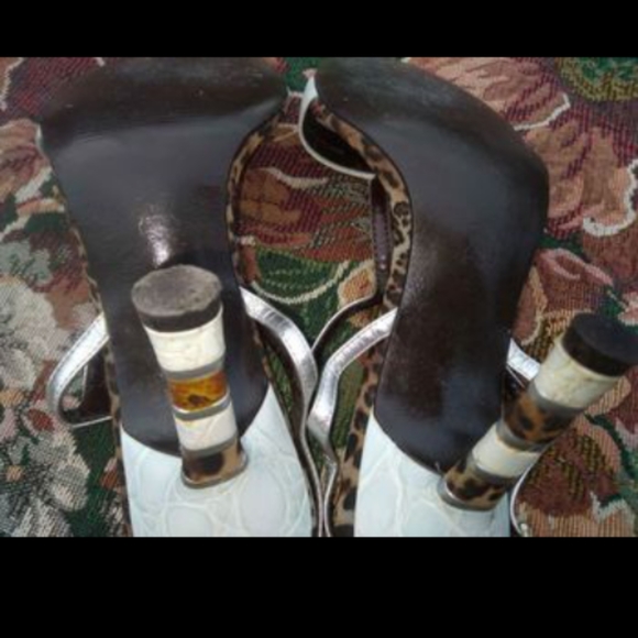 PAOLO WHITE DRESSY HIGH HEEL SANDALS w/ LEOPARD PRINT ON HEELS & SOLES size 8.5 - Picture 4 of 14